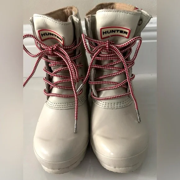 HUNTER IVORY CORWIN Insulated Lace Up Zip Up Waterproof Size 7 Boots - Picture 2 of 10